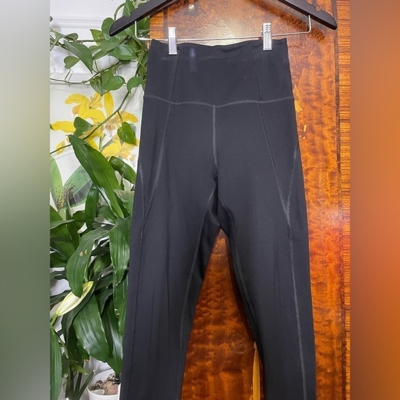 GIRLFRIEND Collective Compressive Black‎ Leggings Yoga Pants - Picture 5 of 7